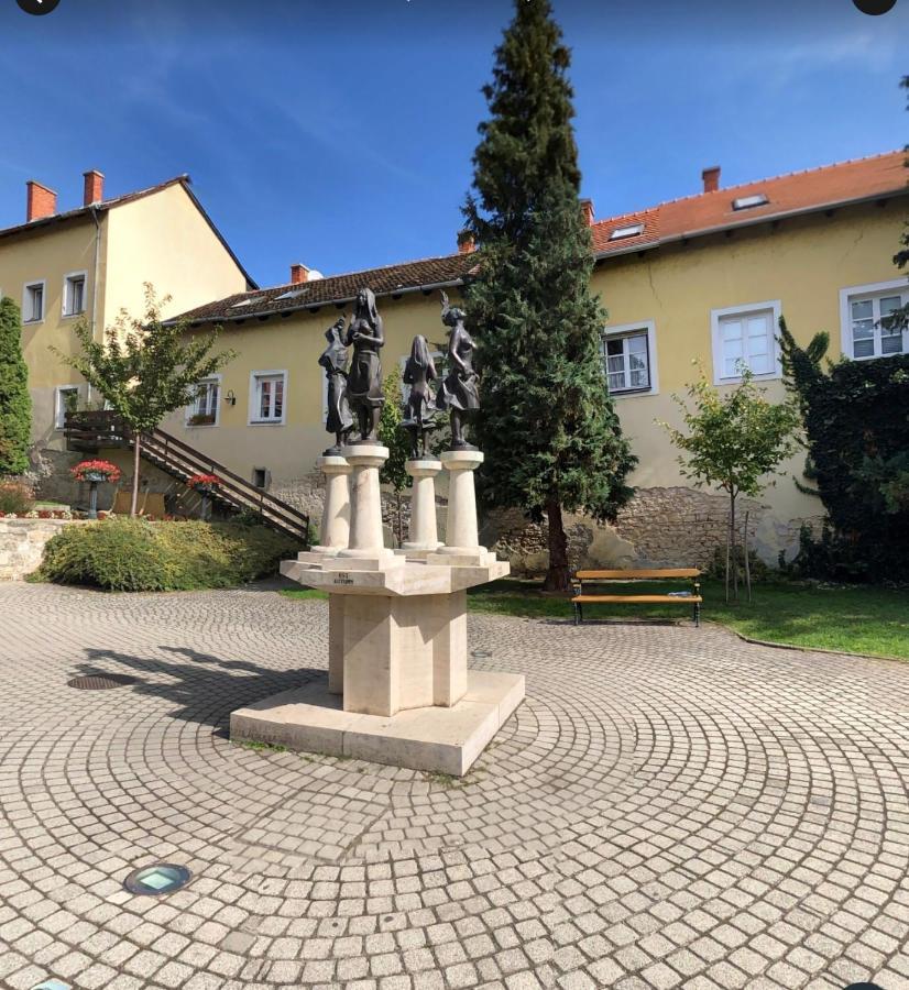 Negy Evszak Apartman- Tapolca Exteriér fotografie